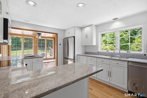 24 Amos Street Hamden CT 06518