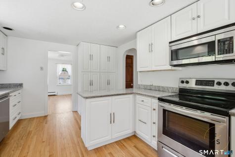 24 Amos Street Hamden CT 06518