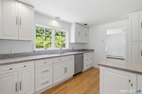 24 Amos Street Hamden CT 06518