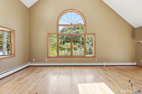 24 Amos Street Hamden CT 06518