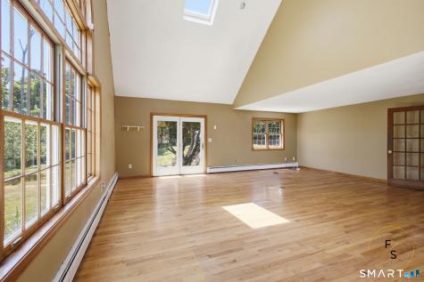 24 Amos Street Hamden CT 06518