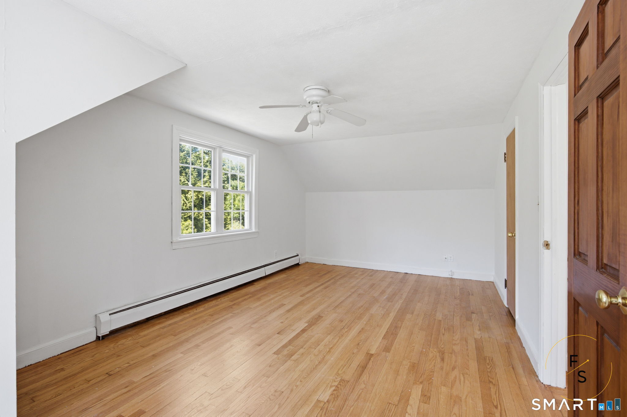 24 Amos Street Hamden CT 06518