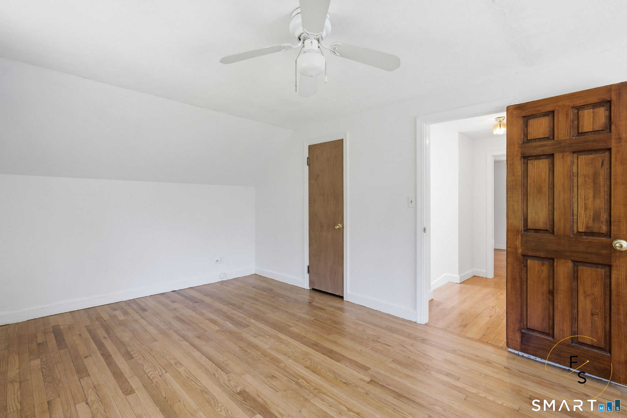 24 Amos Street Hamden CT 06518