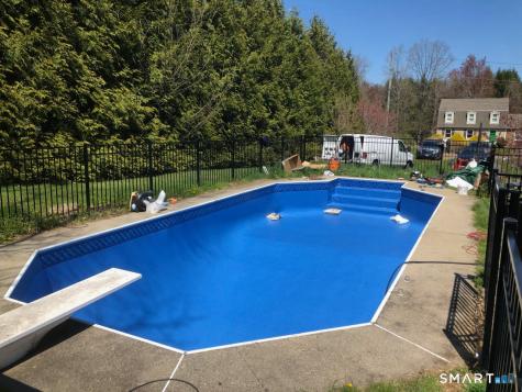 24 Amos Street Hamden CT 06518