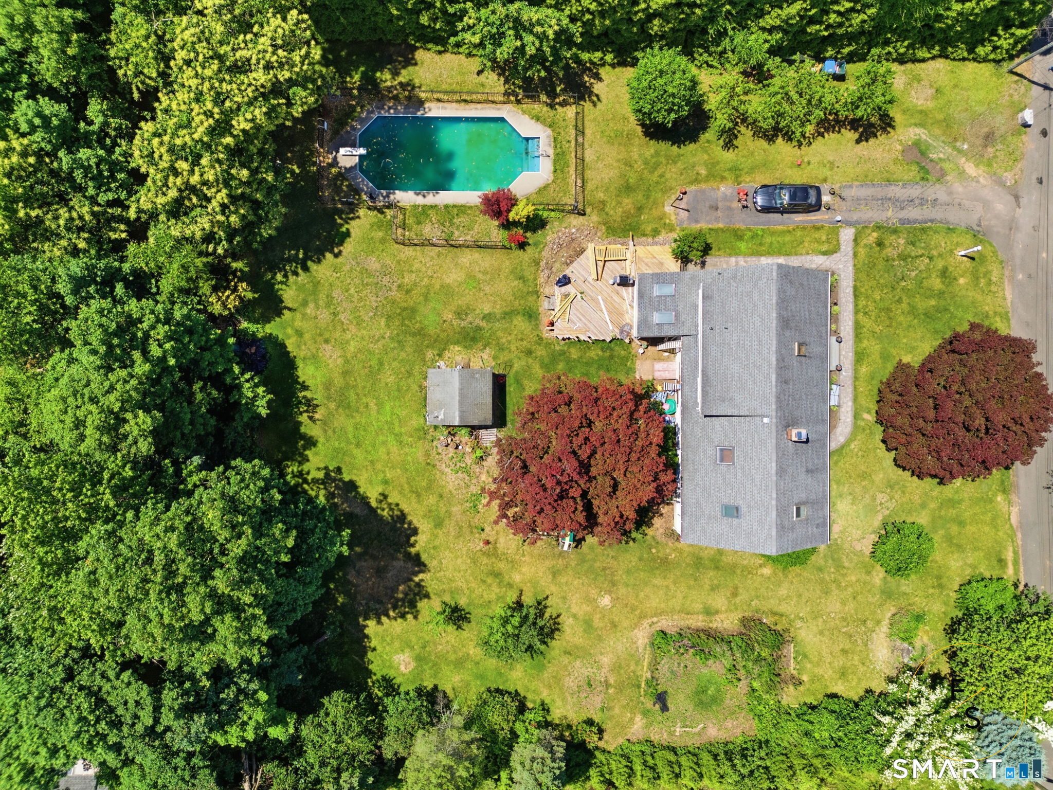 24 Amos Street Hamden CT 06518