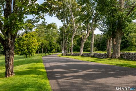 162 Hutchinson Parkway Litchfield CT 06759