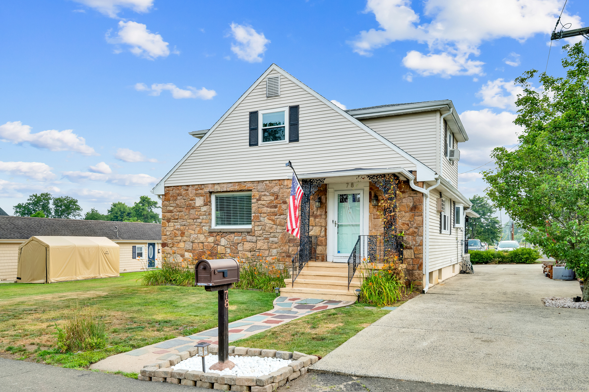 78 Minor Road East Haven CT 06512