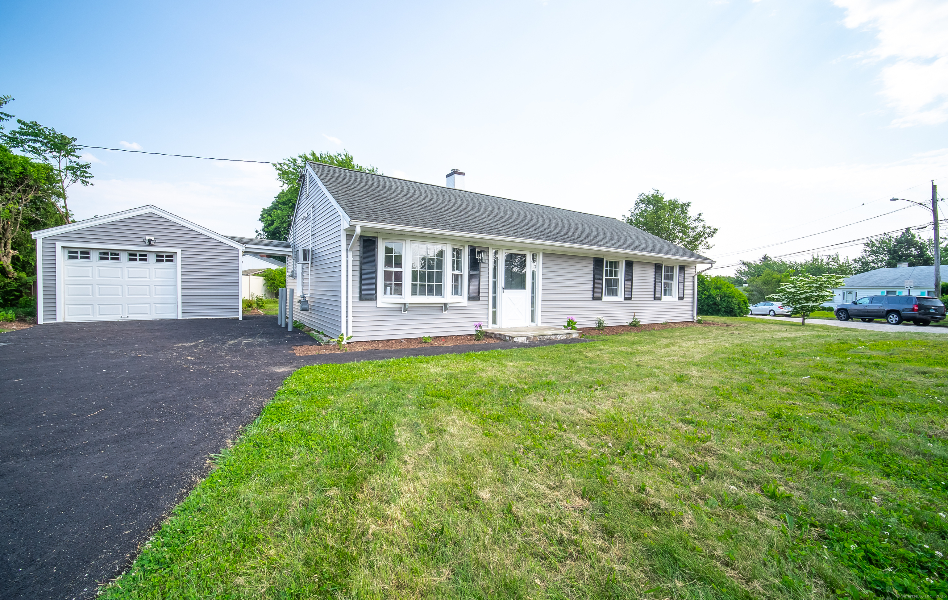 83 Indian Field Road Bridgeport CT 06606