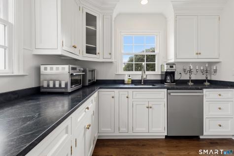 33 Fairview Avenue Darien CT 06820