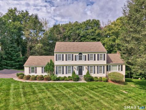 2 Pilgrims Way New Milford CT 06755