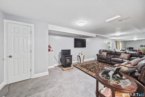 2 Pilgrims Way New Milford CT 06755