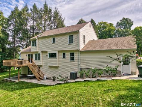 2 Pilgrims Way New Milford CT 06755