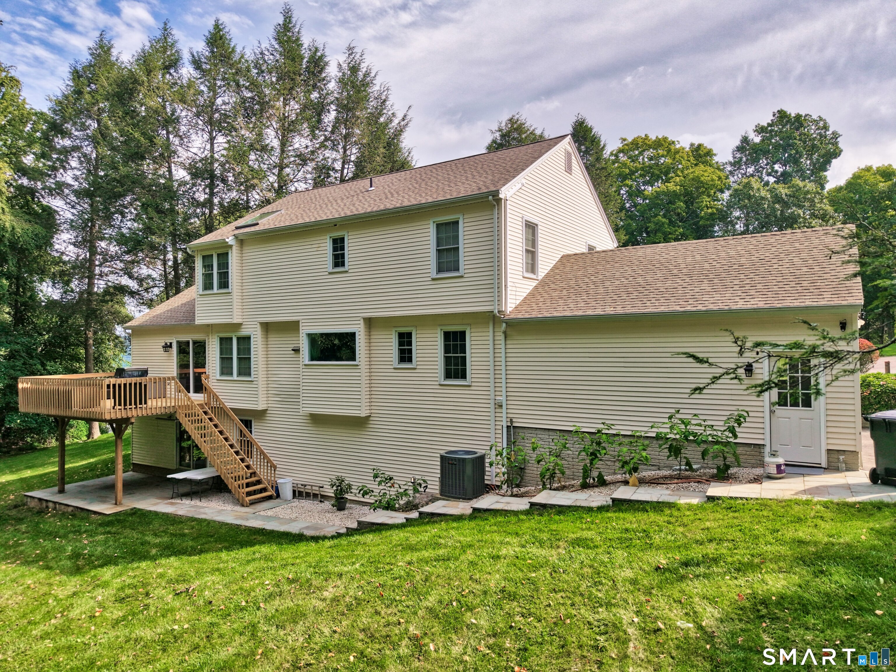 2 Pilgrims Way New Milford CT 06755
