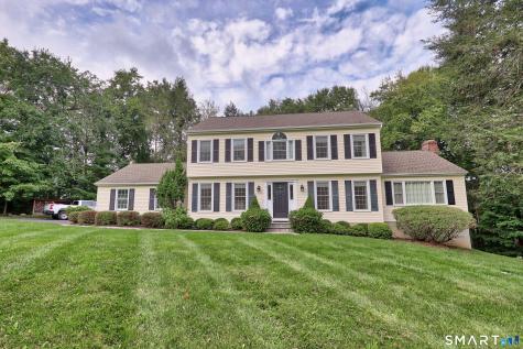 2 Pilgrims Way New Milford CT 06755
