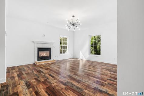 2 Abbey Lane Newtown CT 06470