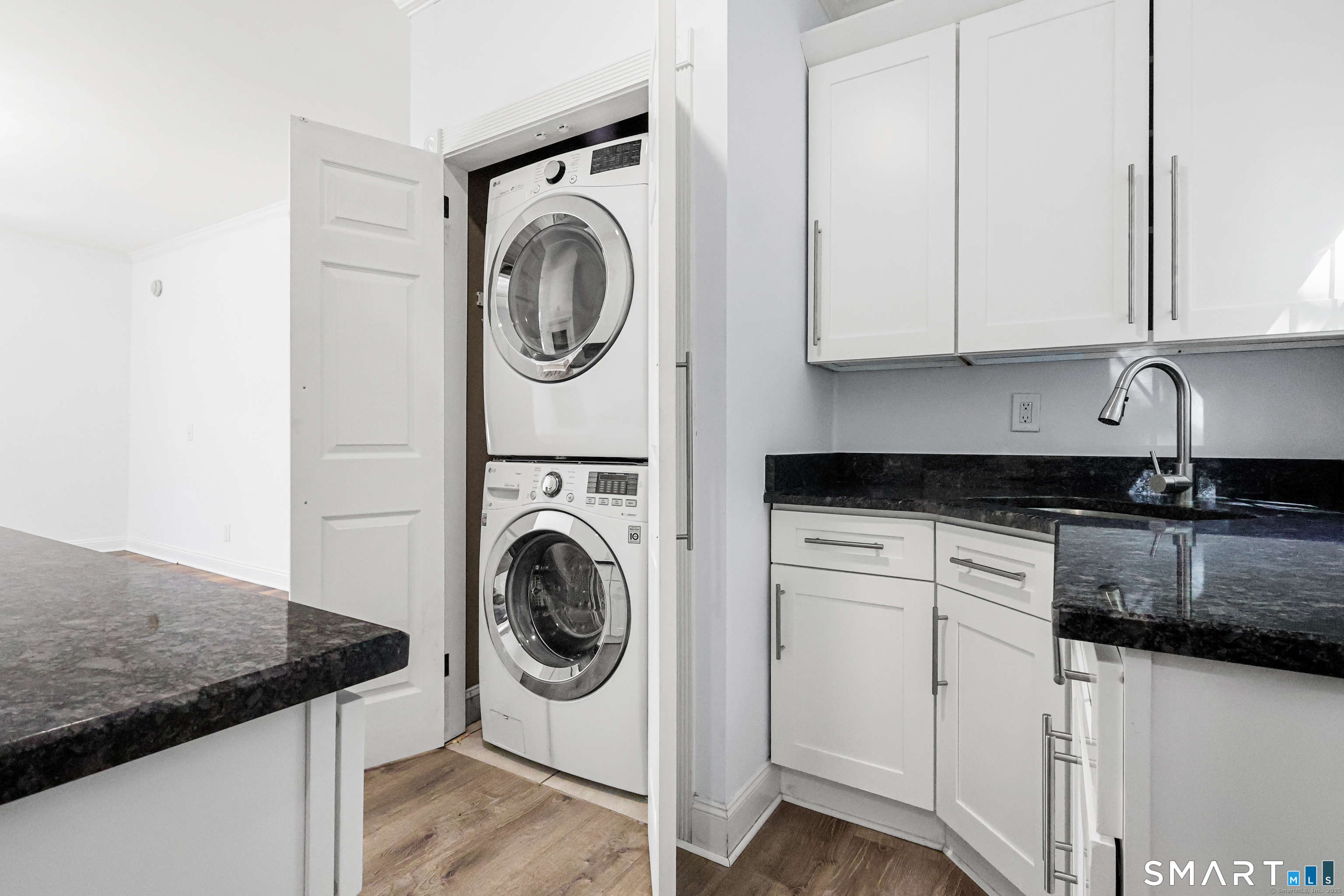 2 Abbey Lane Newtown CT 06470
