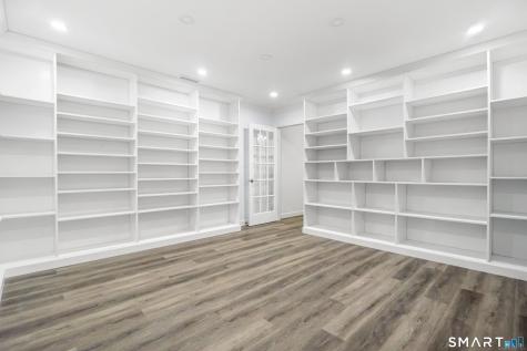 2 Abbey Lane Newtown CT 06470