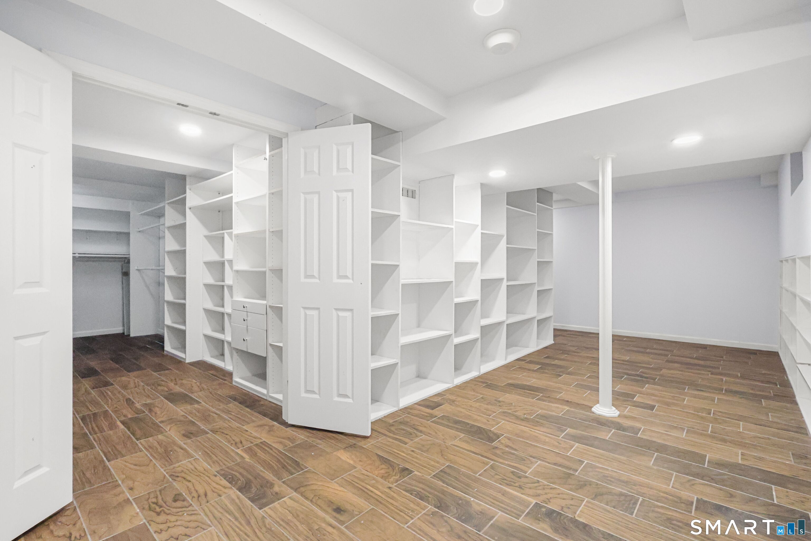 2 Abbey Lane Newtown CT 06470