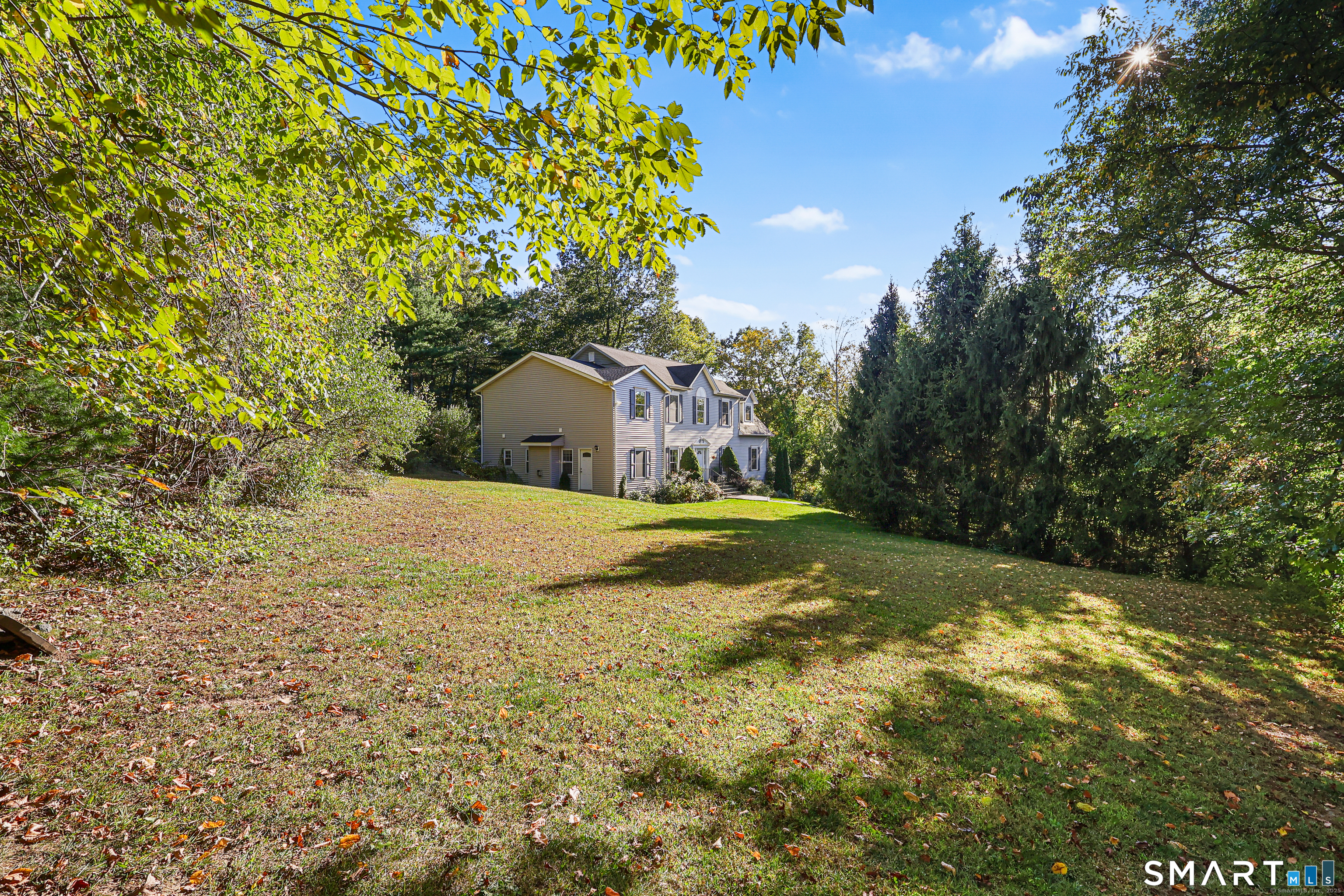 2 Abbey Lane Newtown CT 06470