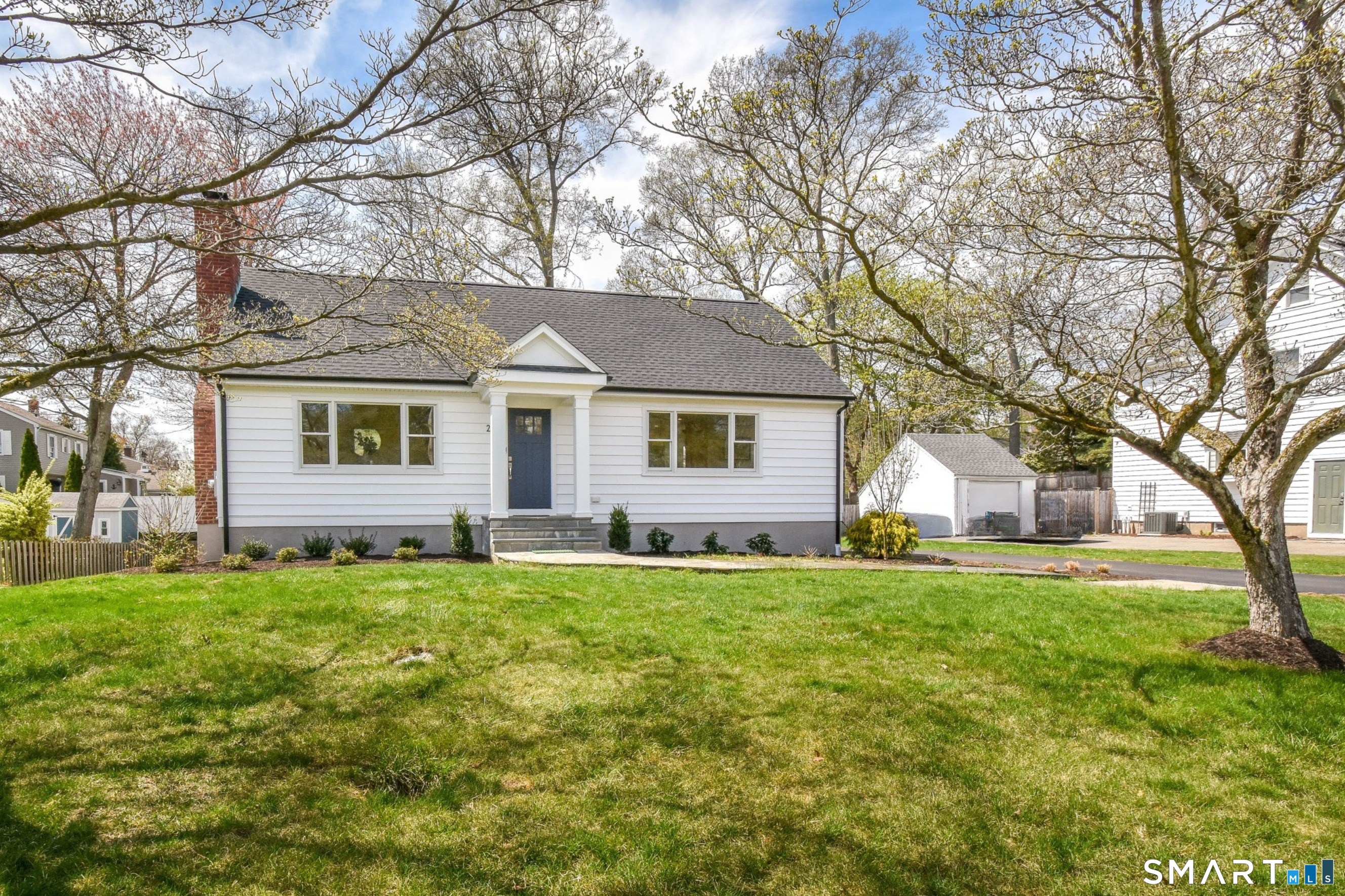 27 Brookdale Road Fairfield CT 06824