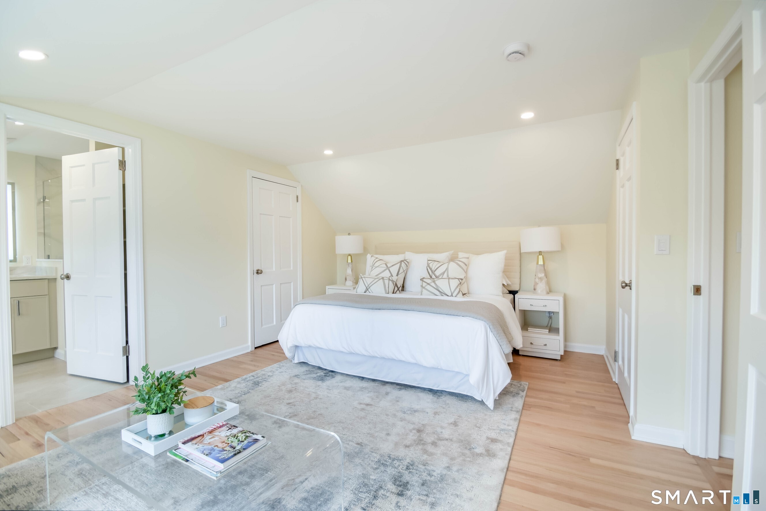 27 Brookdale Road Fairfield CT 06824