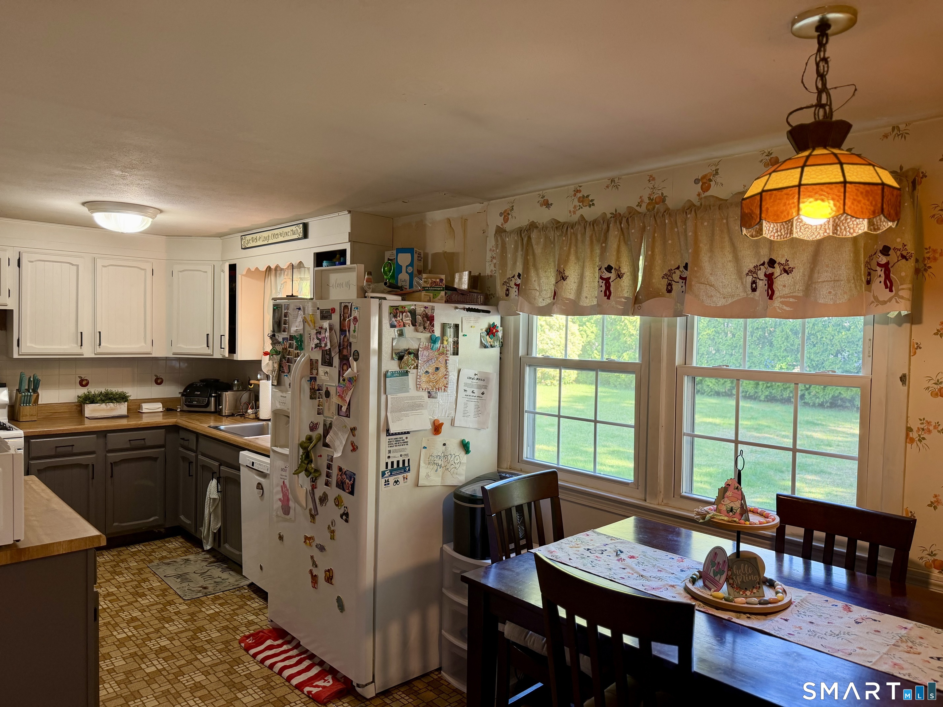 314 South Elm Street Windsor Locks CT 06096
