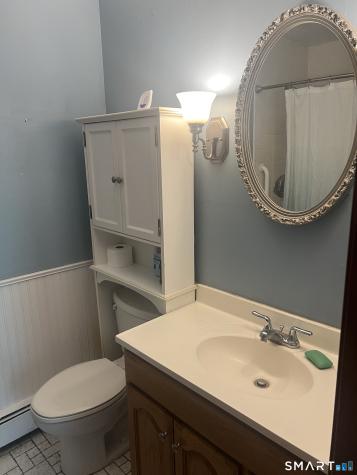 527 Lake Street Manchester CT 06042