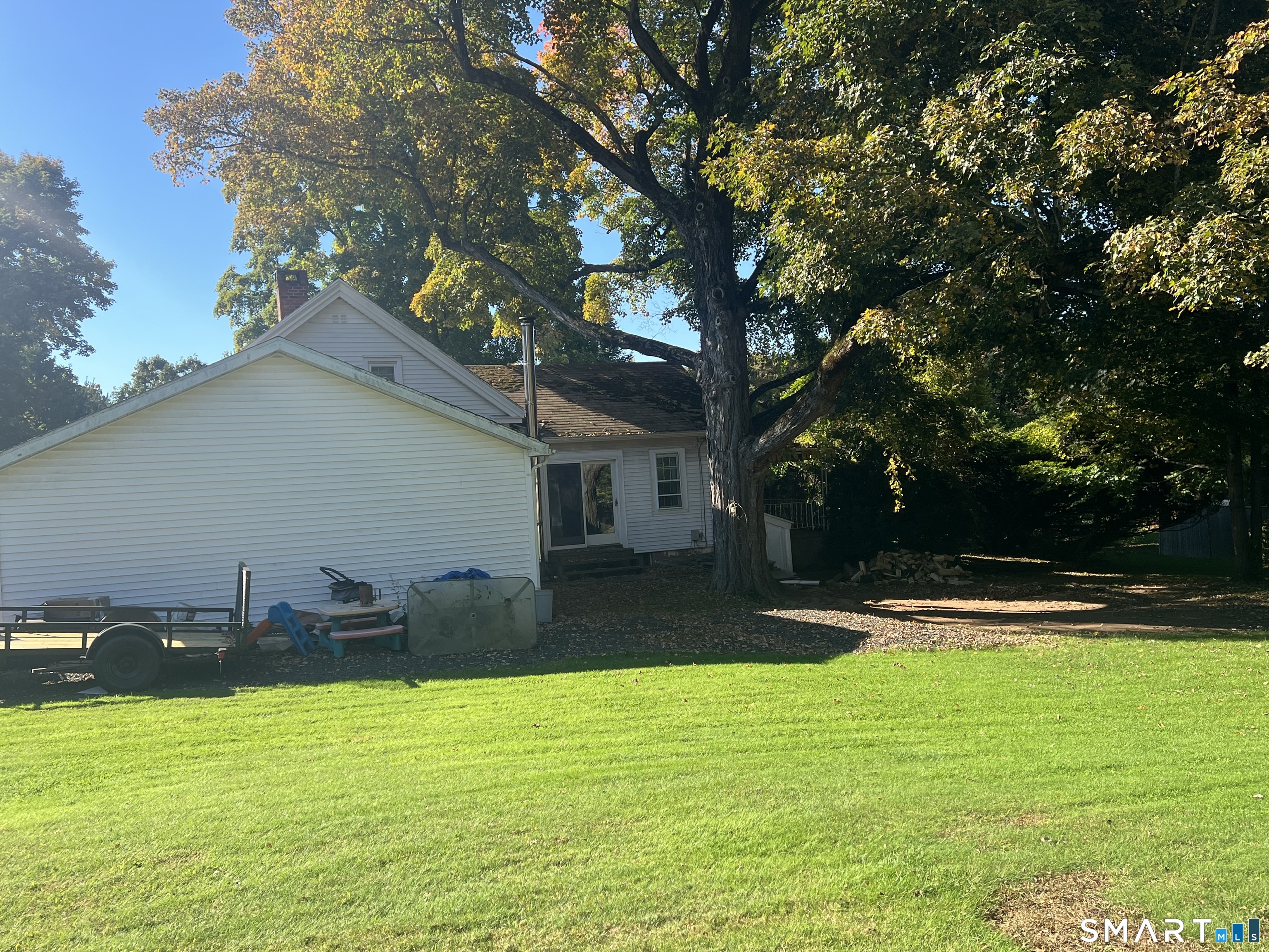 527 Lake Street Manchester CT 06042