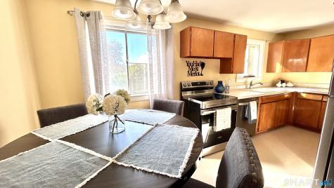210 Brentwood Road Newington CT 06111