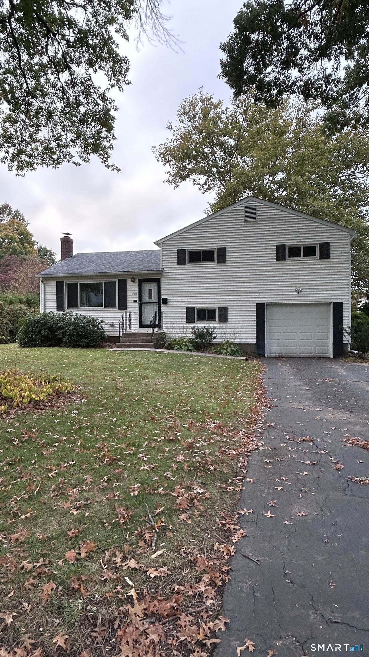 210 Brentwood Road Newington CT 06111