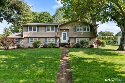 74 Hintz Drive Wallingford CT 06492