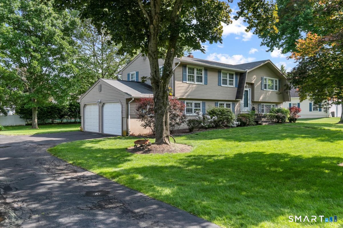 74 Hintz Drive Wallingford CT 06492