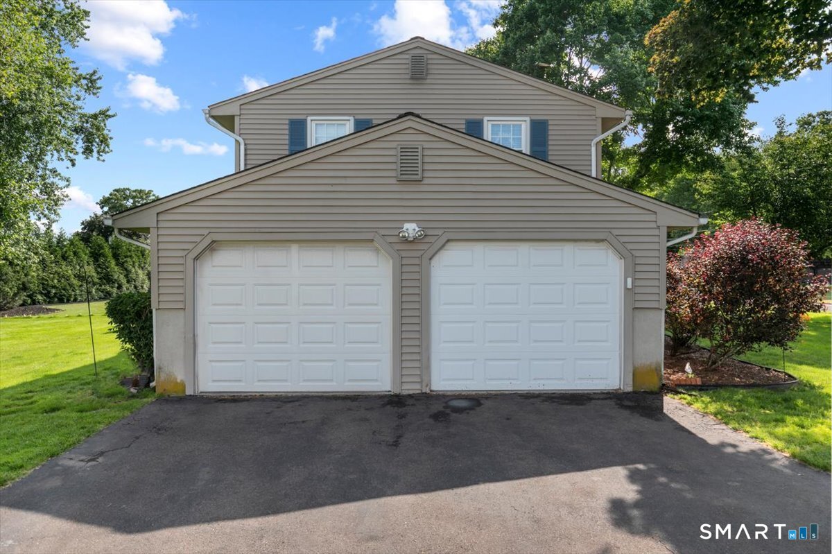74 Hintz Drive Wallingford CT 06492