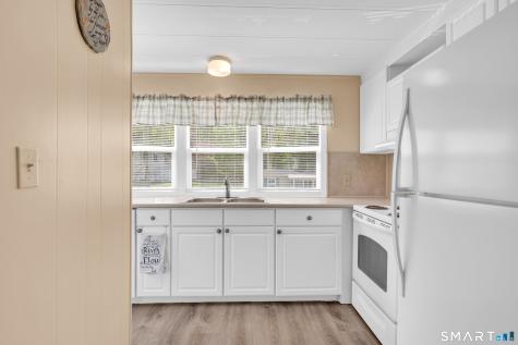20 Hillpond Drive Mansfield CT 06268