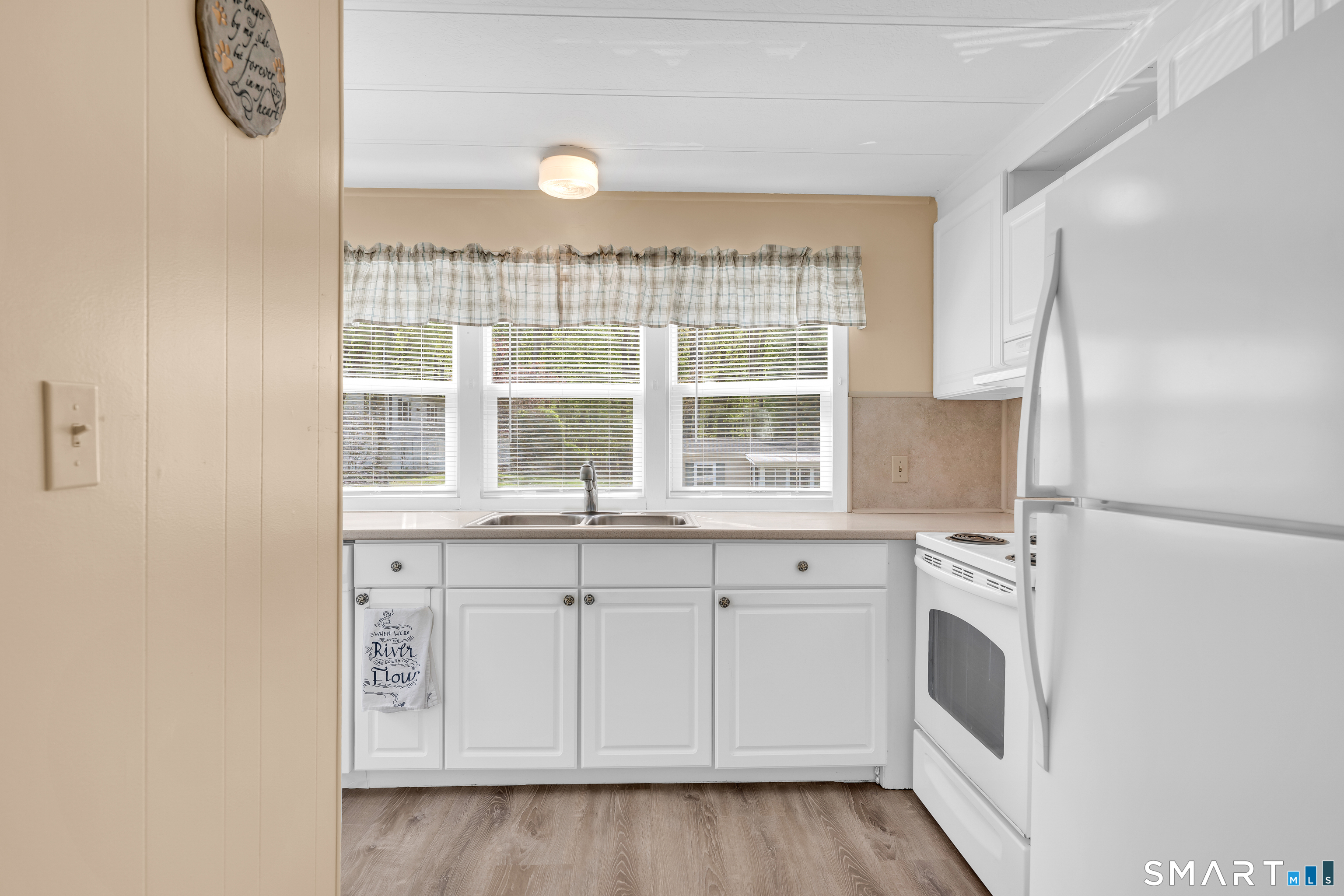 20 Hillpond Drive Mansfield CT 06268