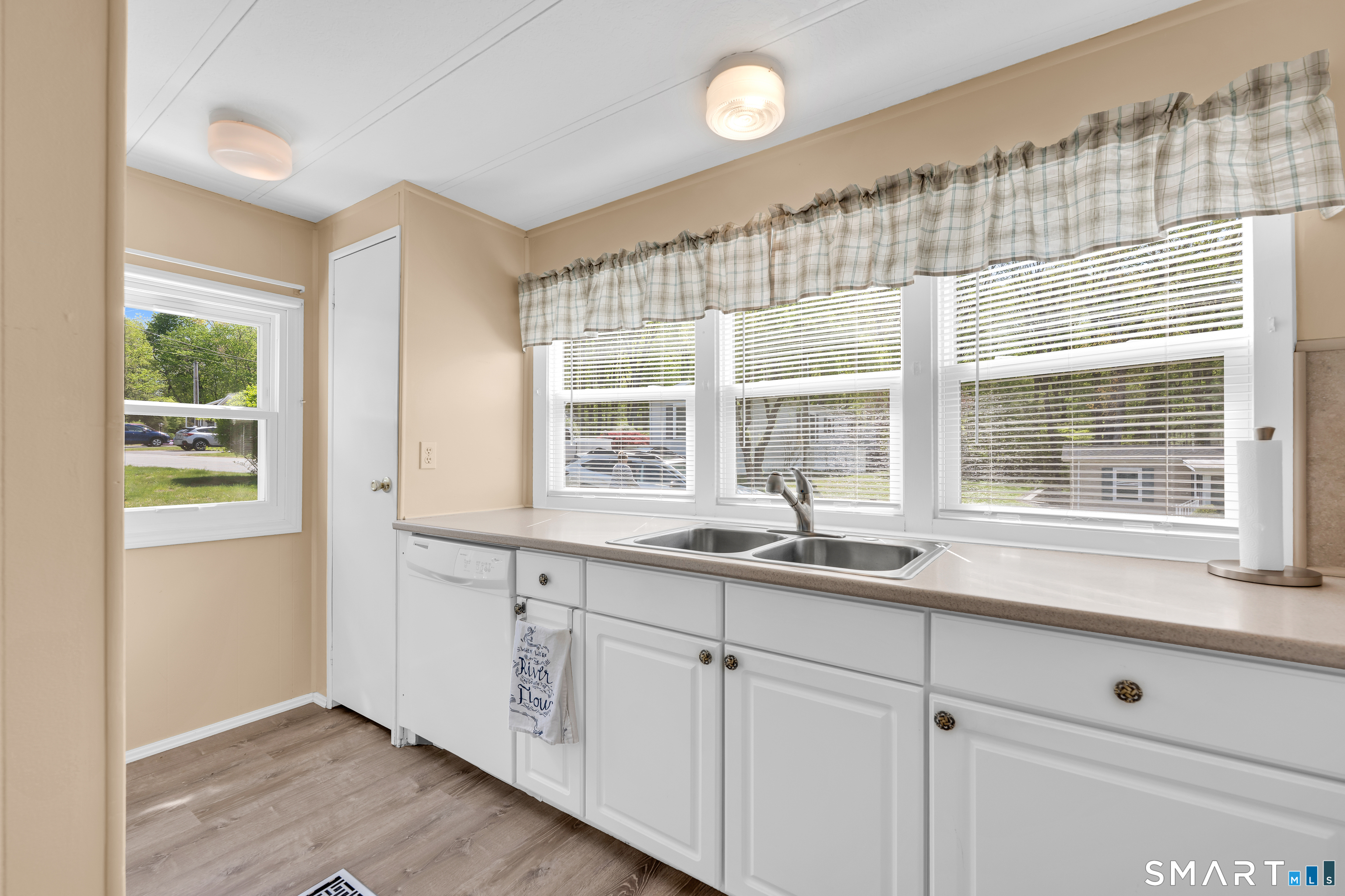 20 Hillpond Drive Mansfield CT 06268