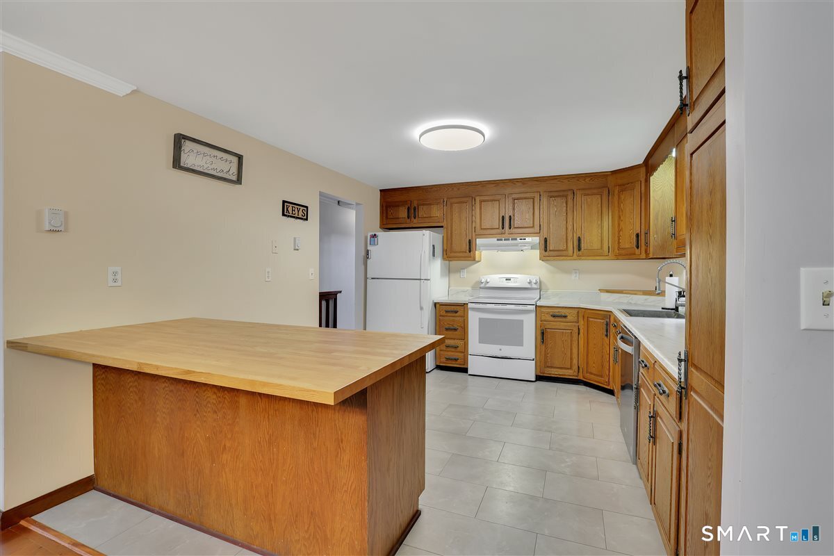 62 South Stonybrook Drive Marlborough CT 06447