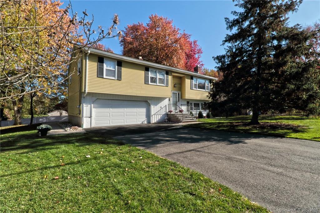 16 Cooper Hill Court Hamden CT 06514