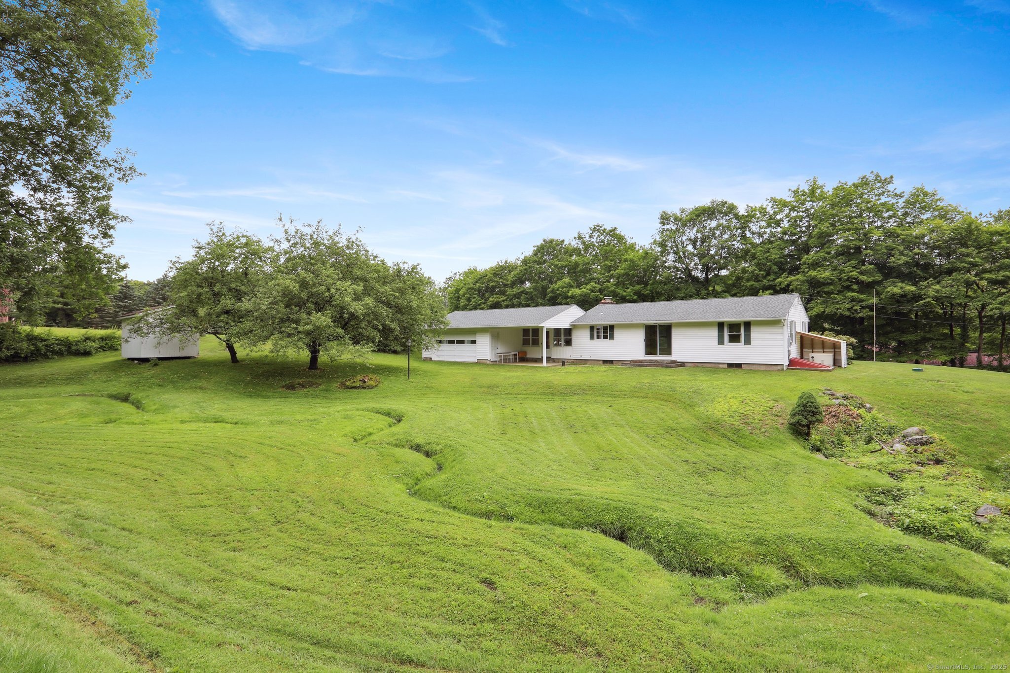 77 Old Middle Road Brookfield CT 06804