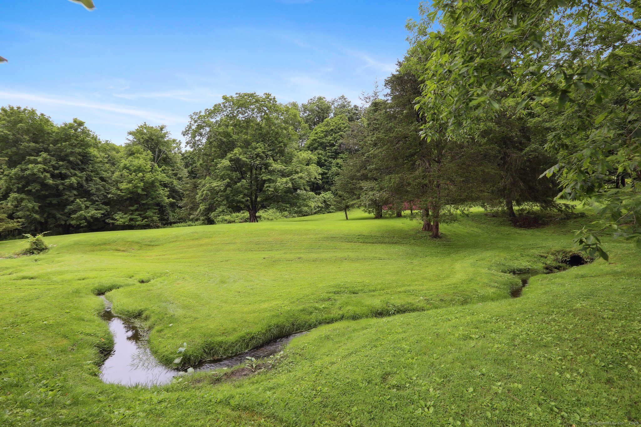 77 Old Middle Road Brookfield CT 06804