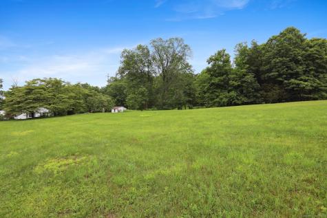 77 Old Middle Road Brookfield CT 06804