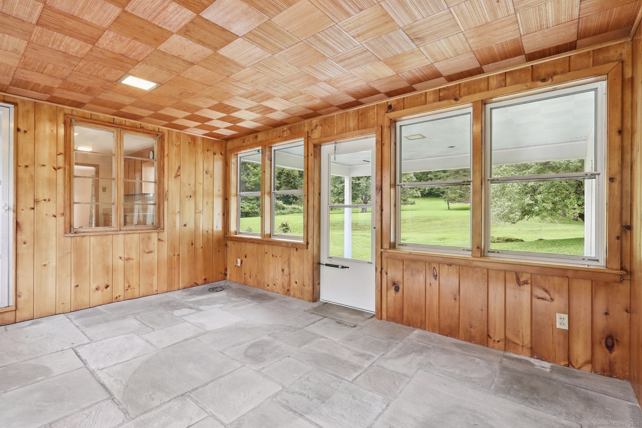 77 Old Middle Road Brookfield CT 06804