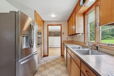 77 Old Middle Road Brookfield CT 06804