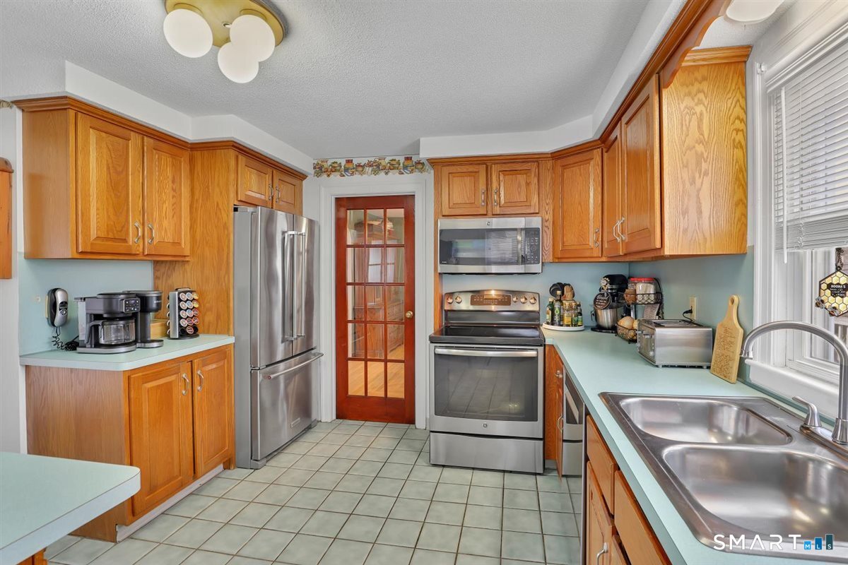 236 Cross Street Middletown CT 06457