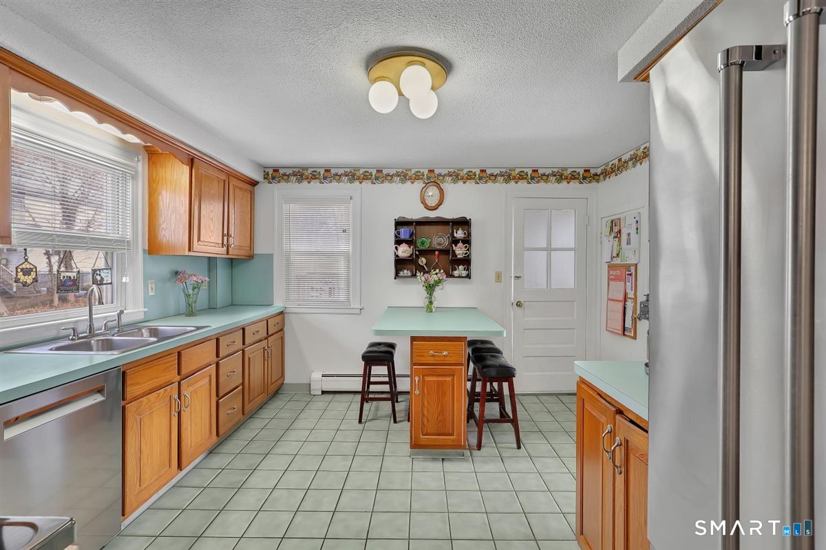 236 Cross Street Middletown CT 06457
