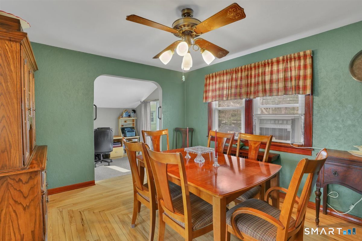 236 Cross Street Middletown CT 06457