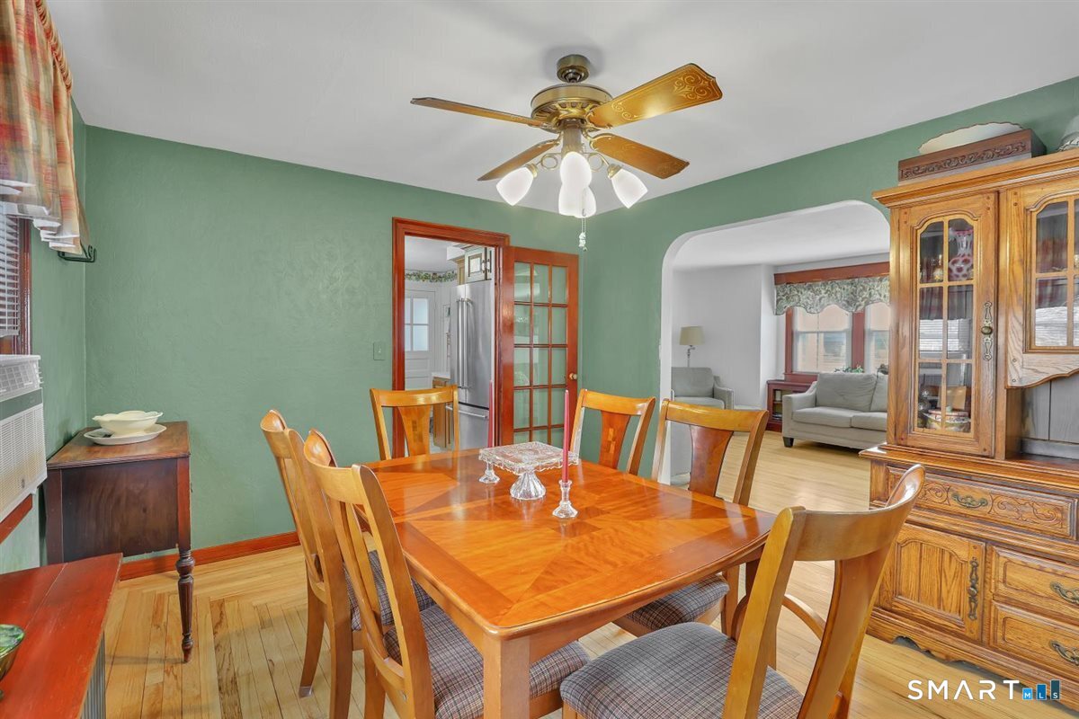 236 Cross Street Middletown CT 06457