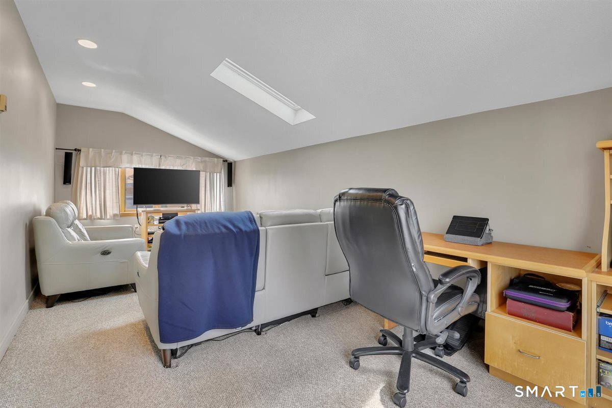 236 Cross Street Middletown CT 06457