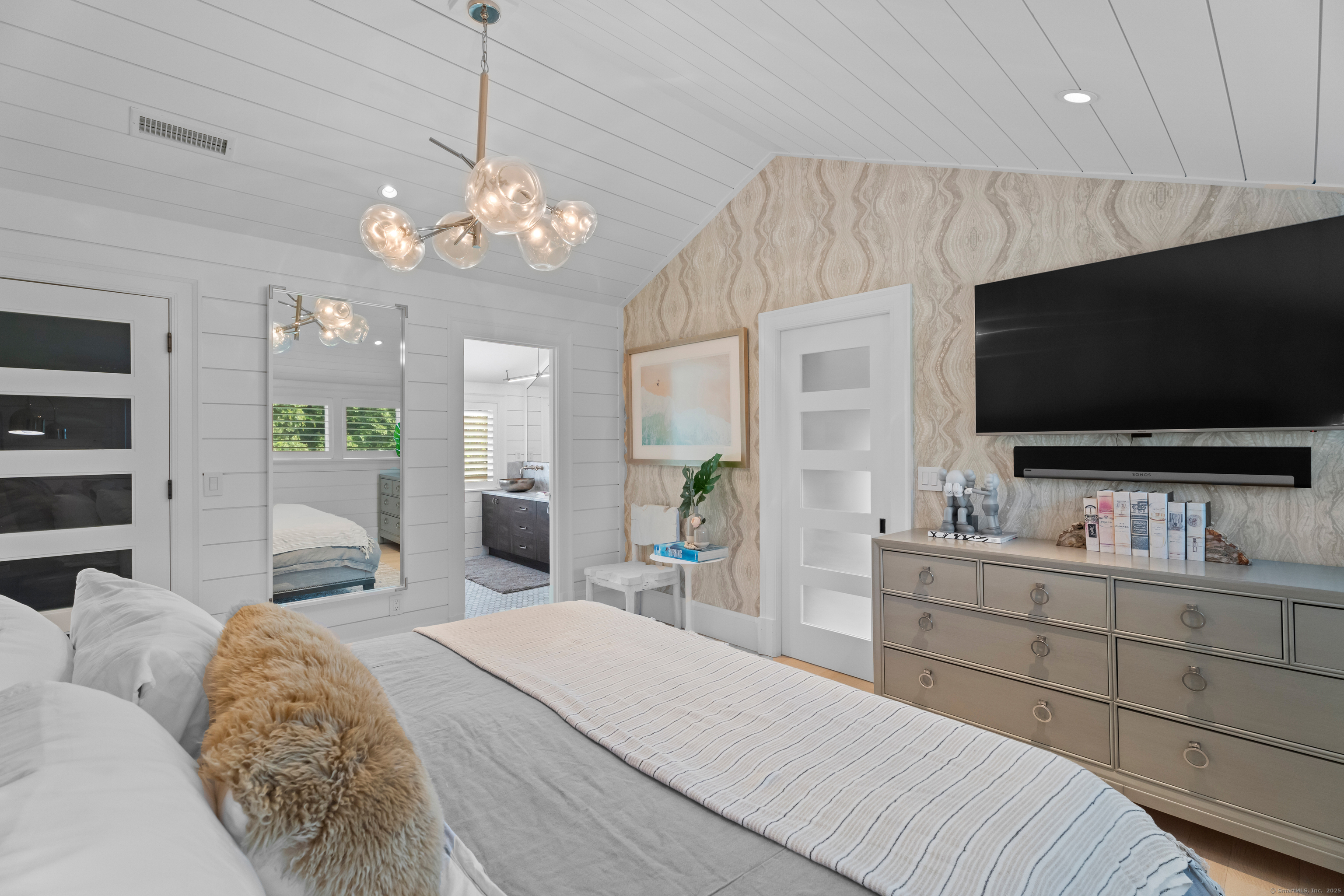 8 Gaylea Drive Branford CT 06405