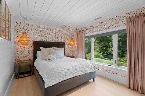 8 Gaylea Drive Branford CT 06405